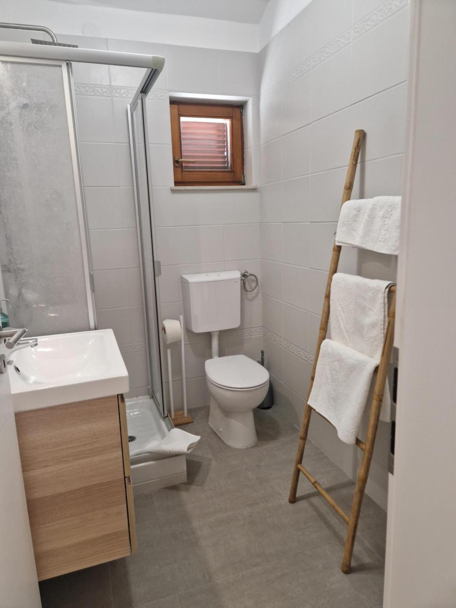 Mystica - Charming Studio Apartment On The Beach Kruševo Eksteriør billede